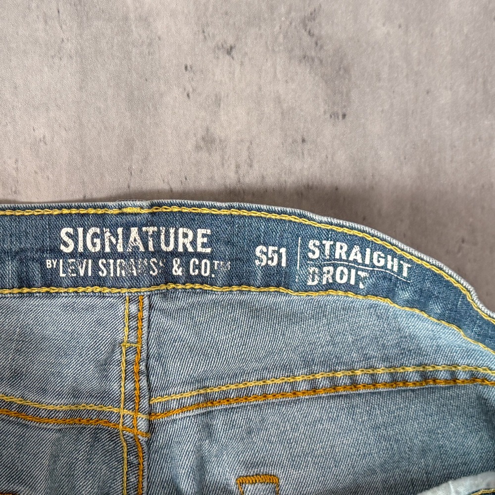 Vintage VTG Y2K 2000's 00's Levis Signature Baggy Relax Fit Legged Denim Jeans - Picture 4 of 7
